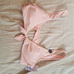 Brand new f21 bikini top